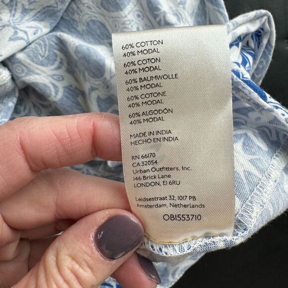 Maeve Anthropologie Sz XS Catie Ruffle-Sleeved‎ Tee Blouse Top Blue Motif Boho - Picture 12 of 14